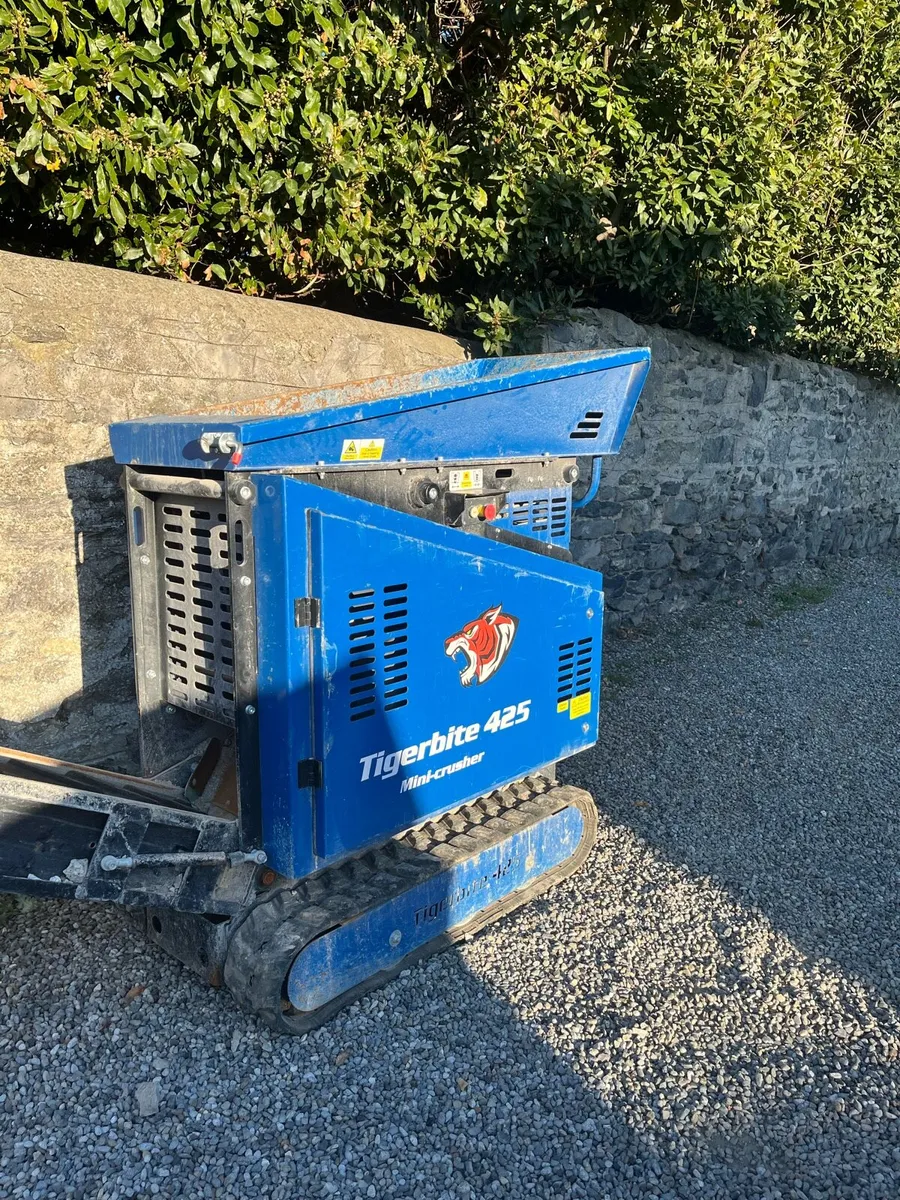 Compact Mini Crusher - Image 2