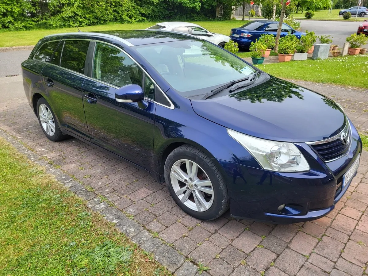Toyota Avensis - Image 2