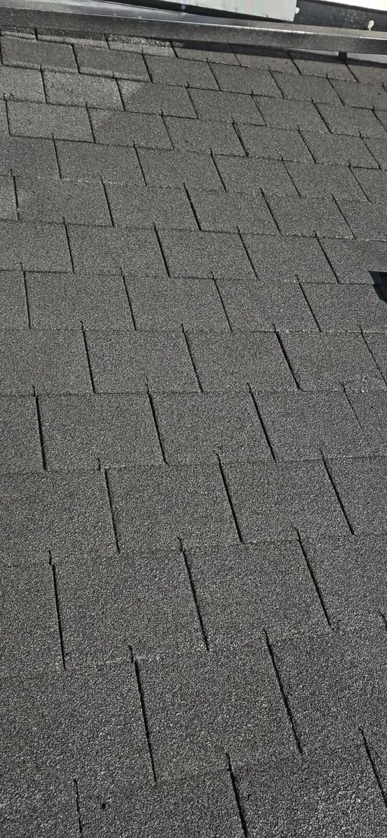 Recycled rubber waterproofing roof spray - Image 1