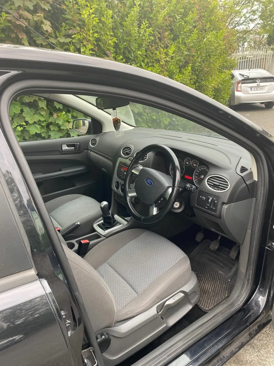 Ford Focus 2008 - Image 2