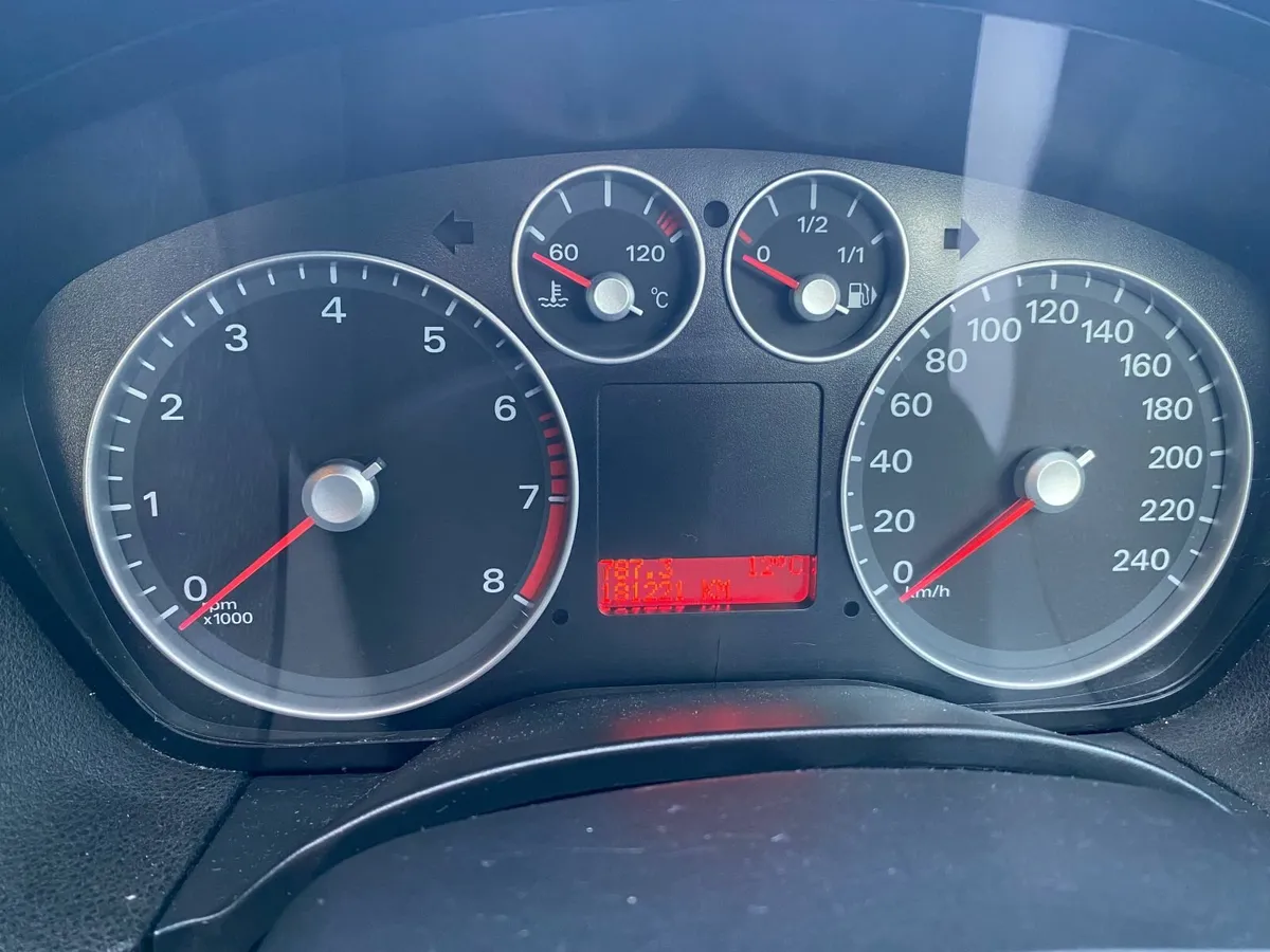 Ford Focus 2008 - Image 4