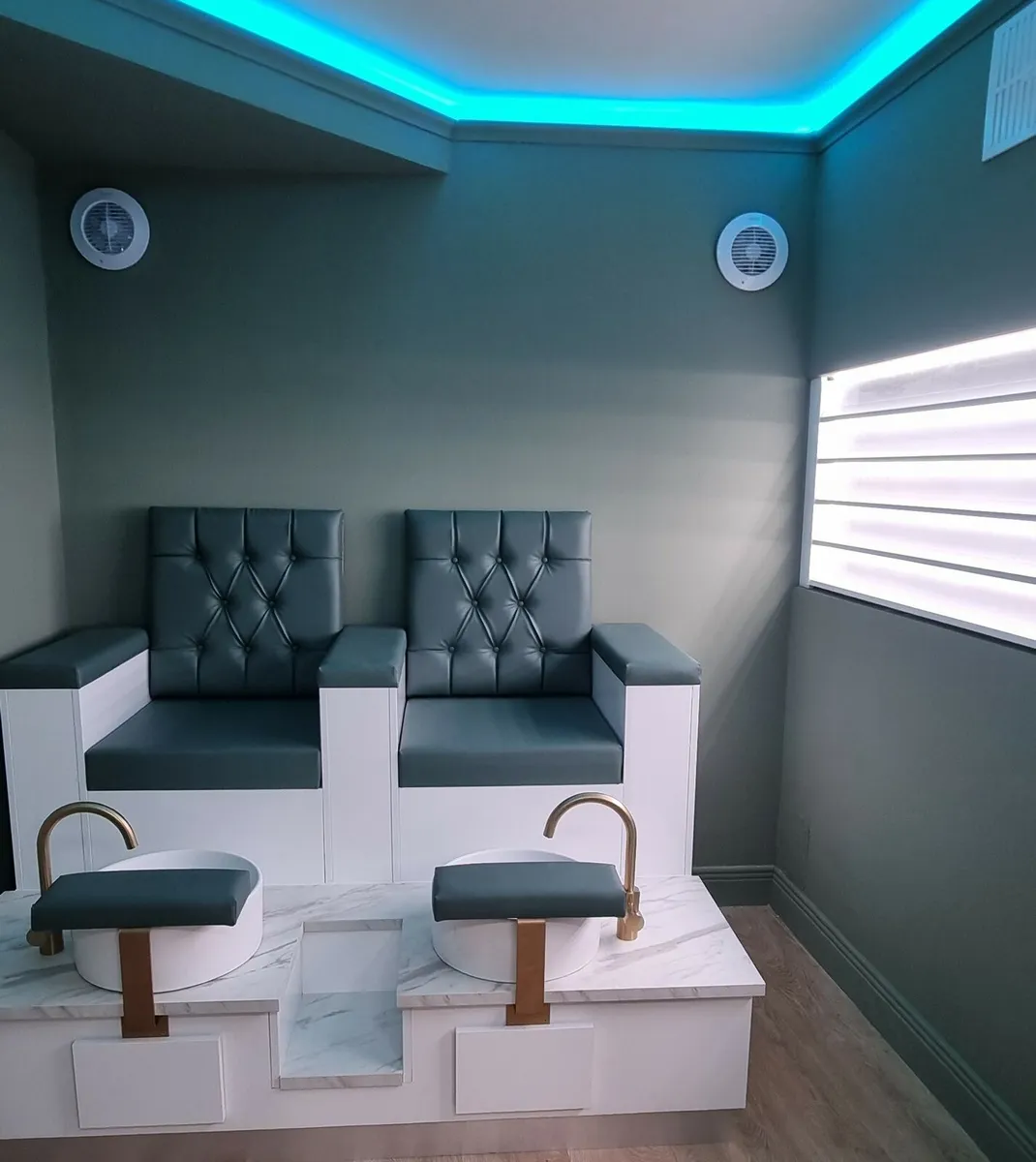 Salon furniture made bespoke - Image 1