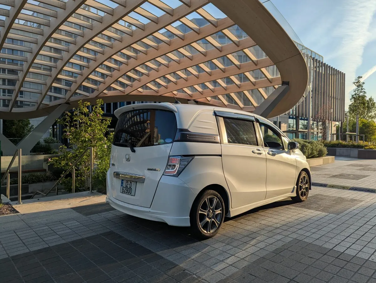 2012 Honda Freed Spike Hybrid Automatic CAMPER VAN - Image 3