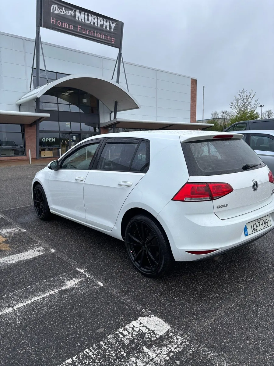 M7 golf - Image 2