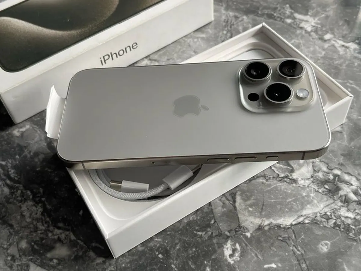 iPhone 15 Pro Max 256GB Natural Titanium Brand New Factory Unlocked - Image 3