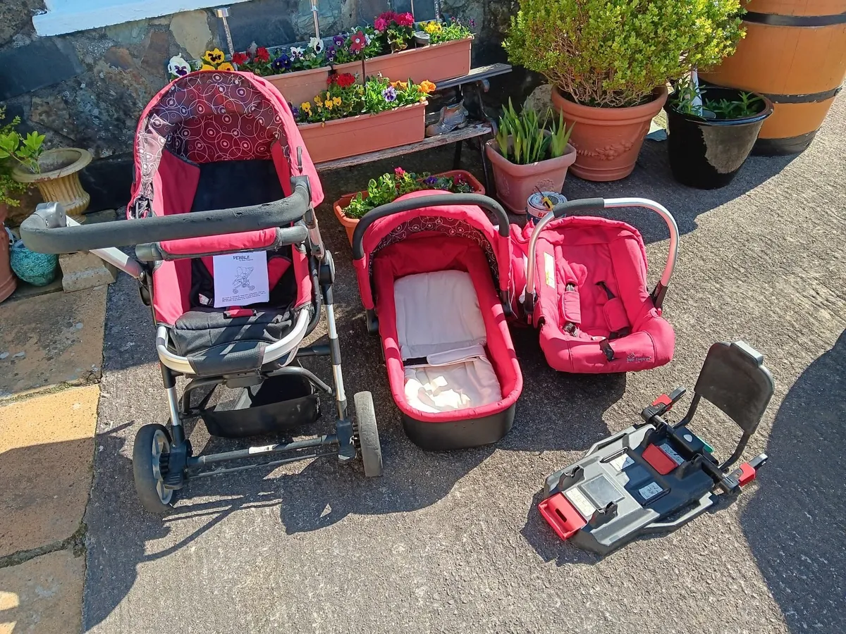 Buggy, Carry Cot and Car Seat Set - Image 4