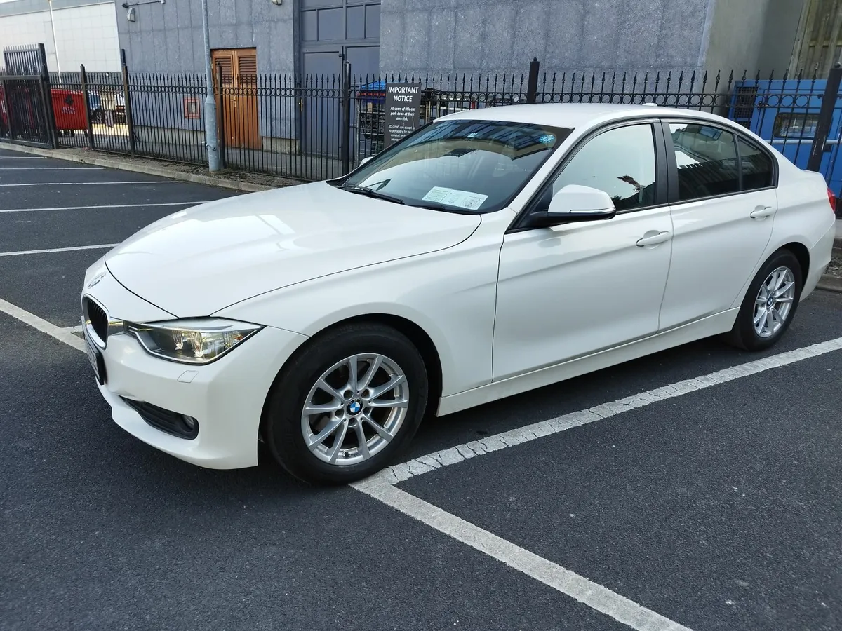 BMW 3-Series 2013 Genuine Mileage ONLY 27500km - Image 2