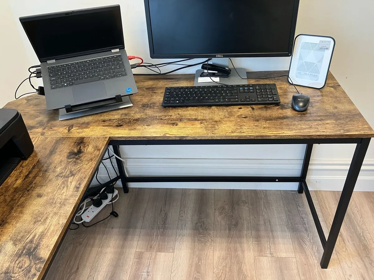 Office Desk - Image 1