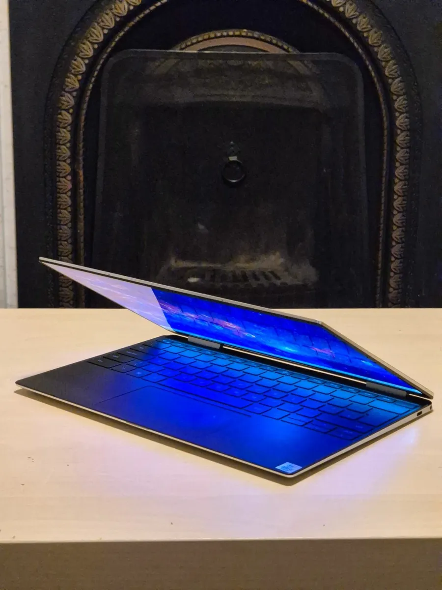 Dell XPS 7390, 13.4" 2 in 1 laptop - Image 3