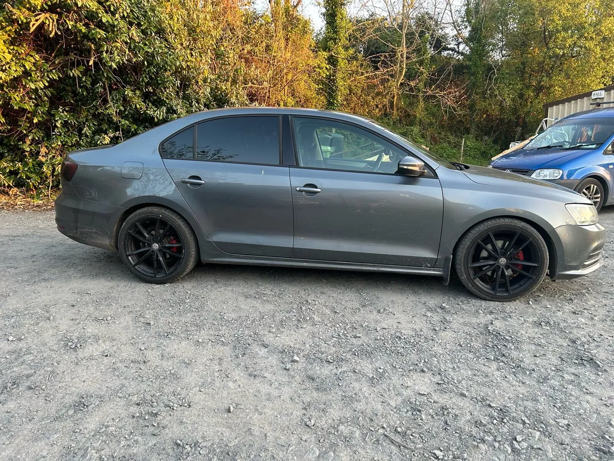 Vw Jetta 2.0TDI Trendline 110BHP - Image 3
