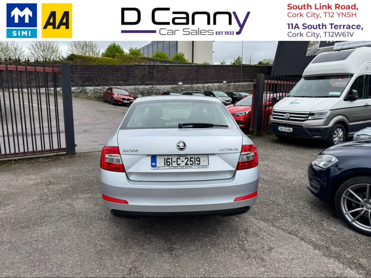 Skoda Octavia Ambition 1.6 TDI 110HP 4DR - Image 3