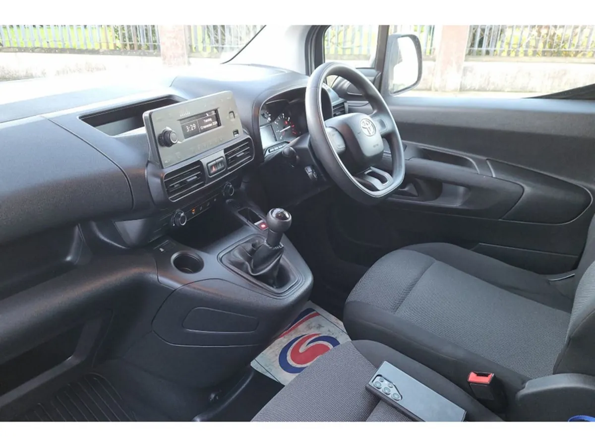 Toyota Proace 1.5 100BHP GL SWB  bluetooth / Crui - Image 3