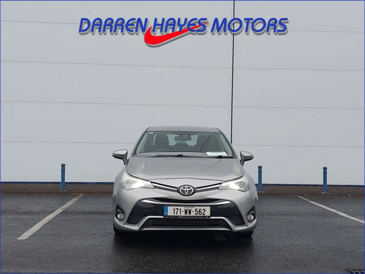 Toyota Avensis 1.6 D AURA 4DR - Image 3