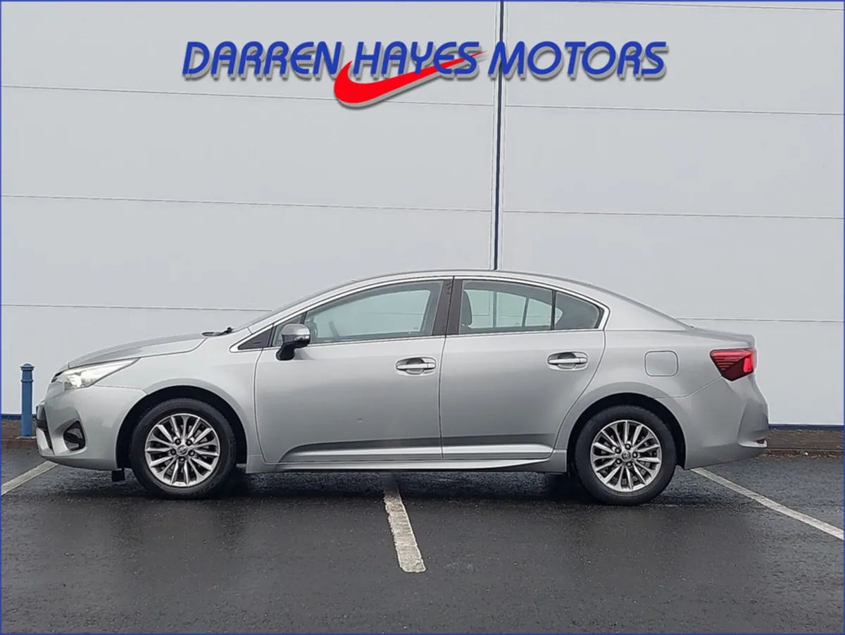 Toyota Avensis 1.6 D AURA 4DR - Image 4