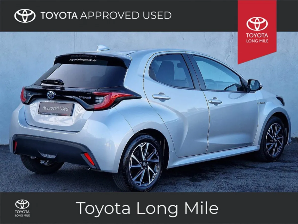 Toyota Yaris 1.5 Hybrid Luna Sport 5dr - Image 4