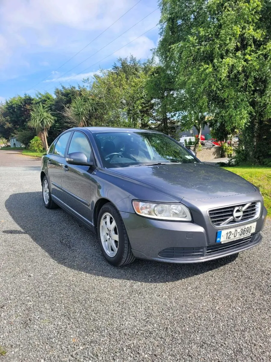 2012 volvo S40 - Image 1