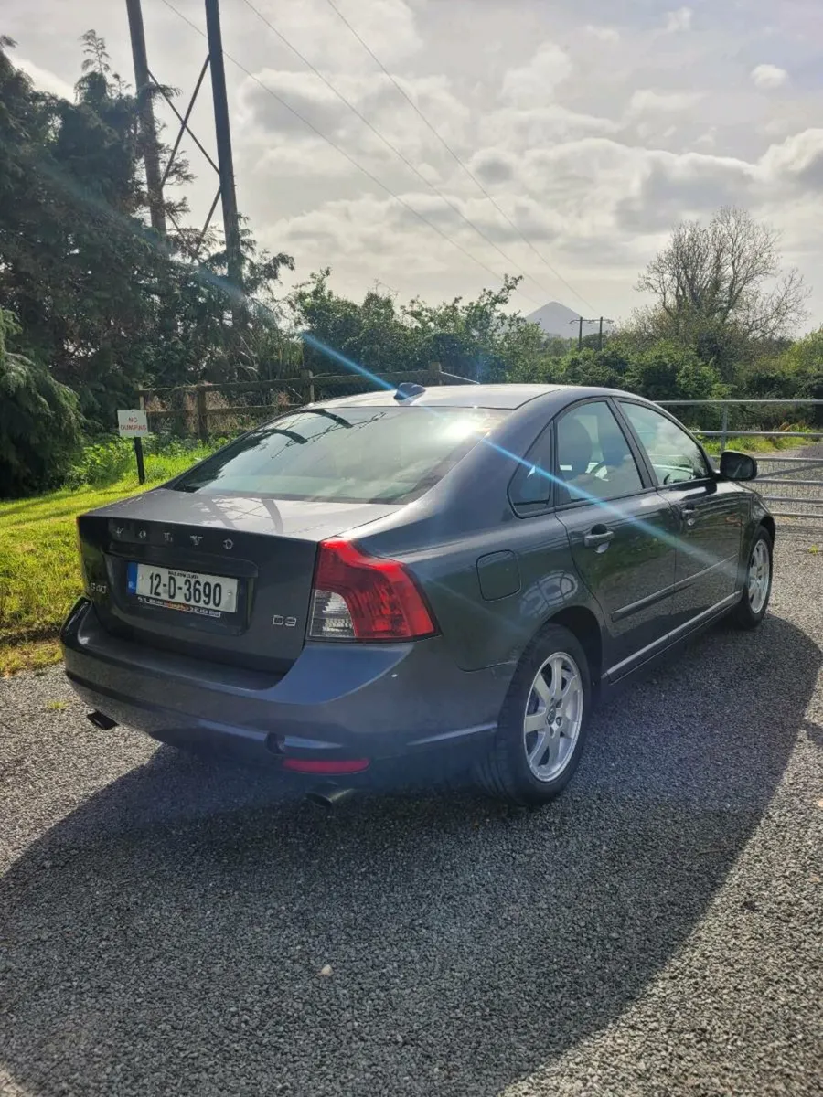 2012 volvo S40 - Image 4
