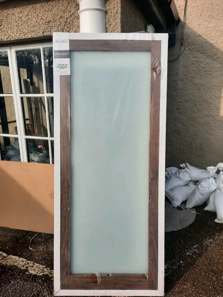 Deanta Walnut Shaker Frosted Glass door 80x34 - Image 1