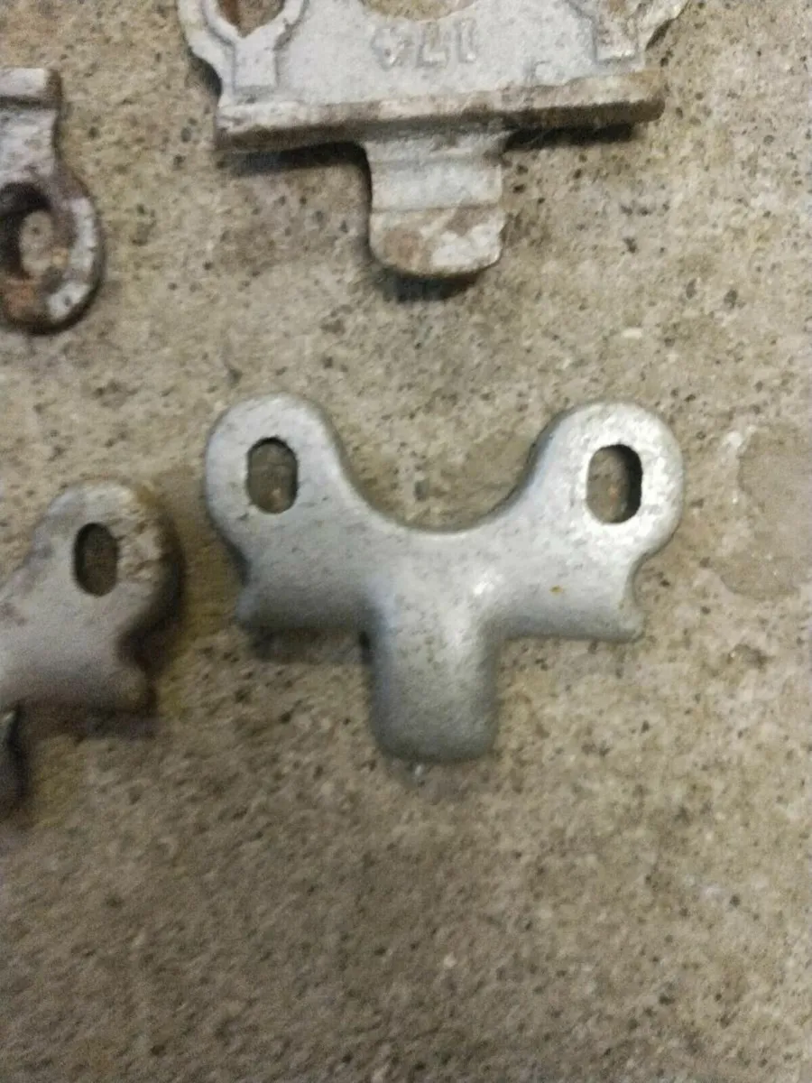 12 Vintage Sickle mower hold down clips - Image 2
