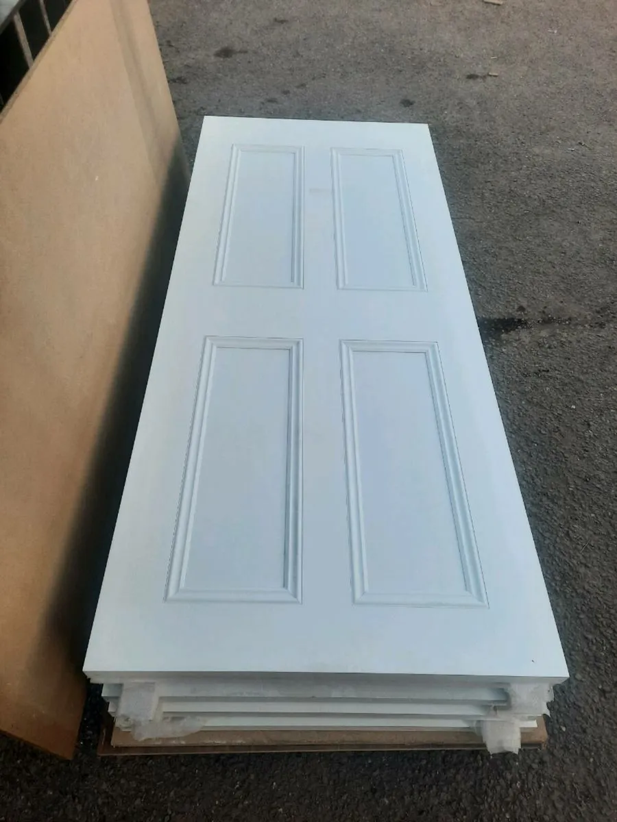 White Primed Solid Door 80x34 - Image 1