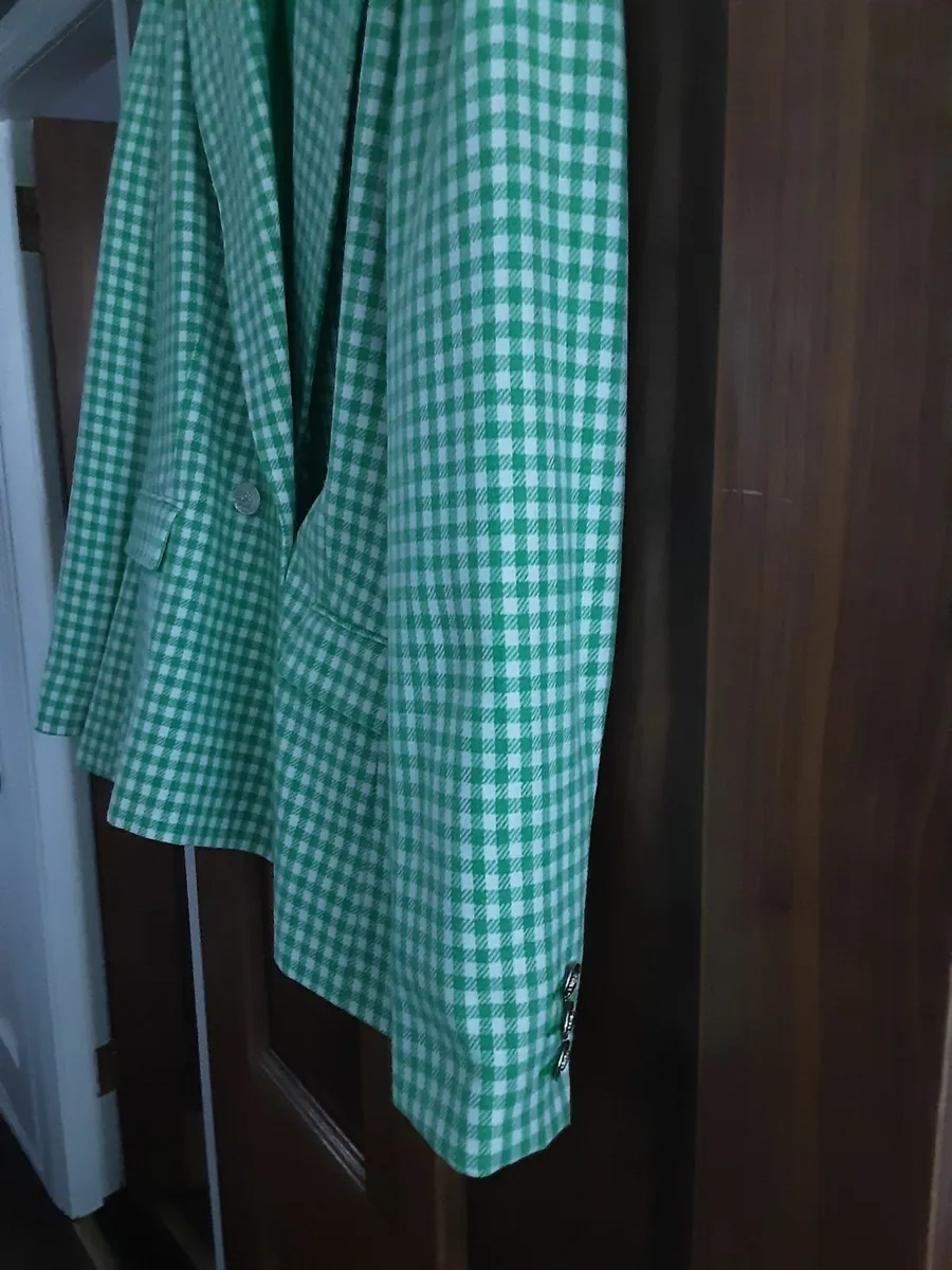 Ladies green check jacket - Image 3