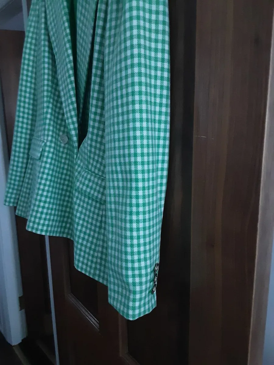 Ladies green check jacket - Image 4