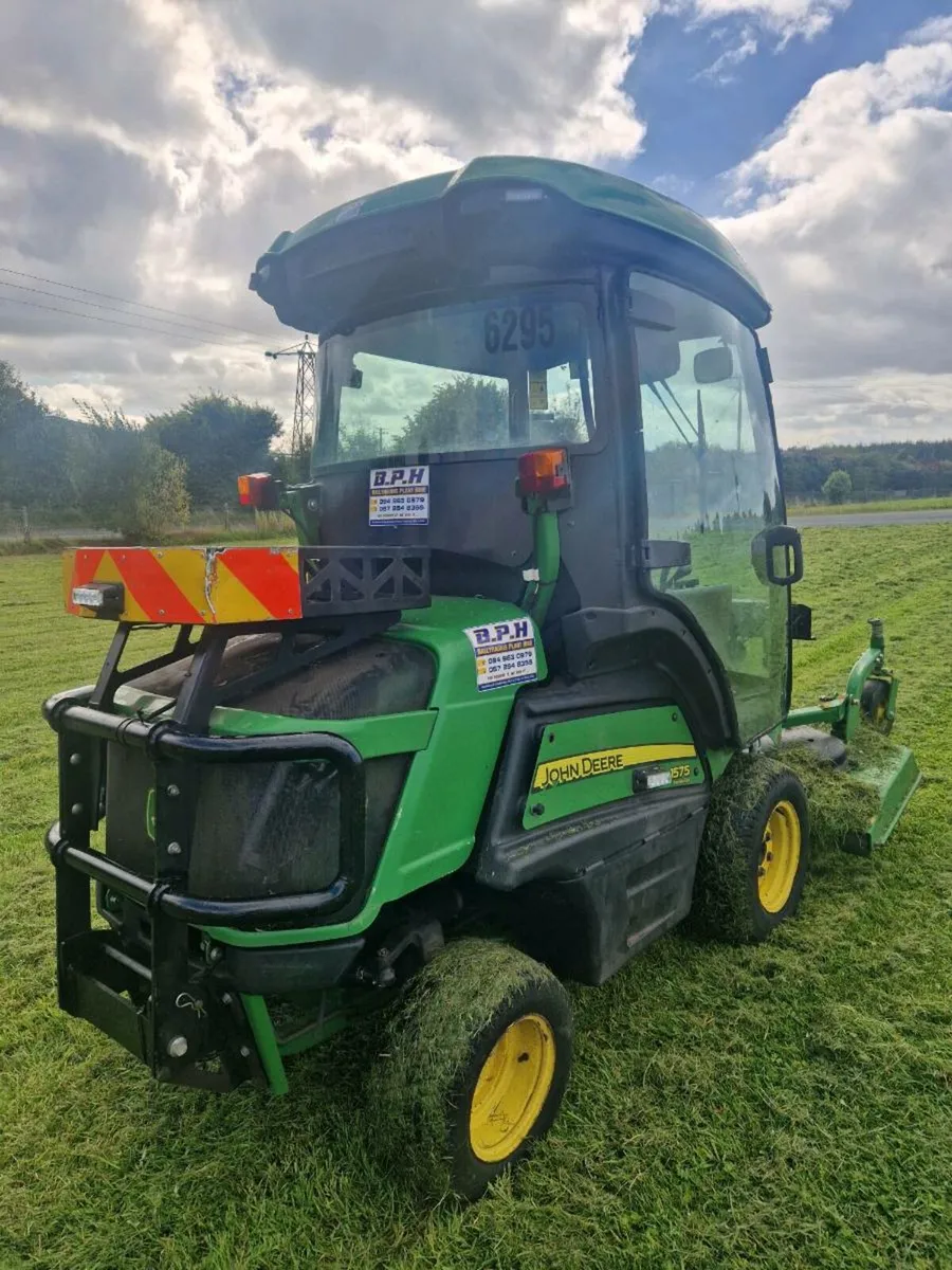 John Deere compact Tractor mower - Image 4