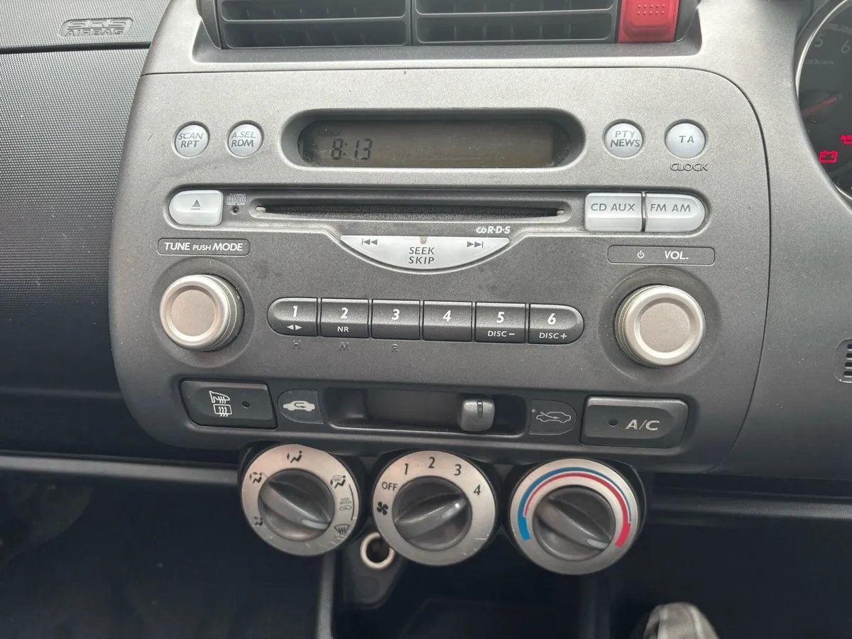 Honda Jazz 2005 - Image 4