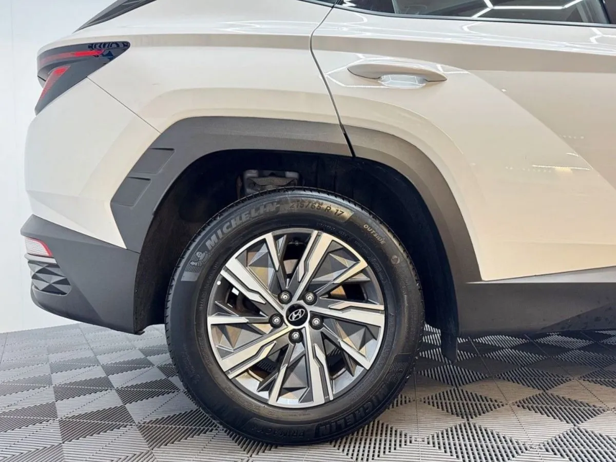 Hyundai Tucson 2WD Comfort Plus - Image 4