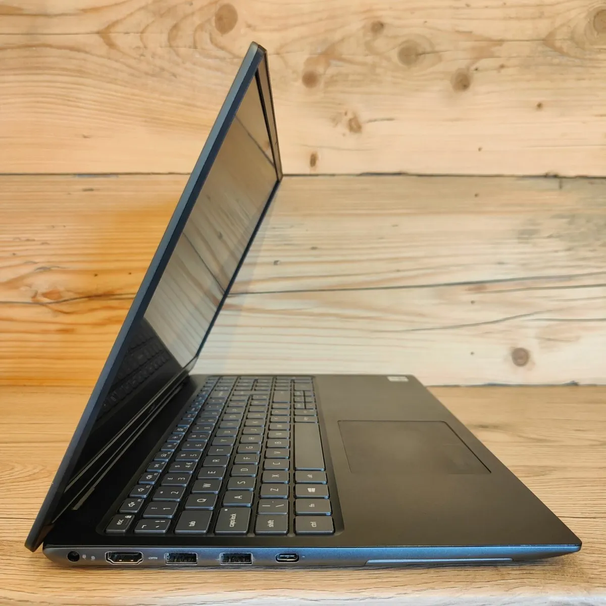 Dell Vostro 5590/ 15.6" IPS/ Intel I5 10th Gen/ 16 - Image 2