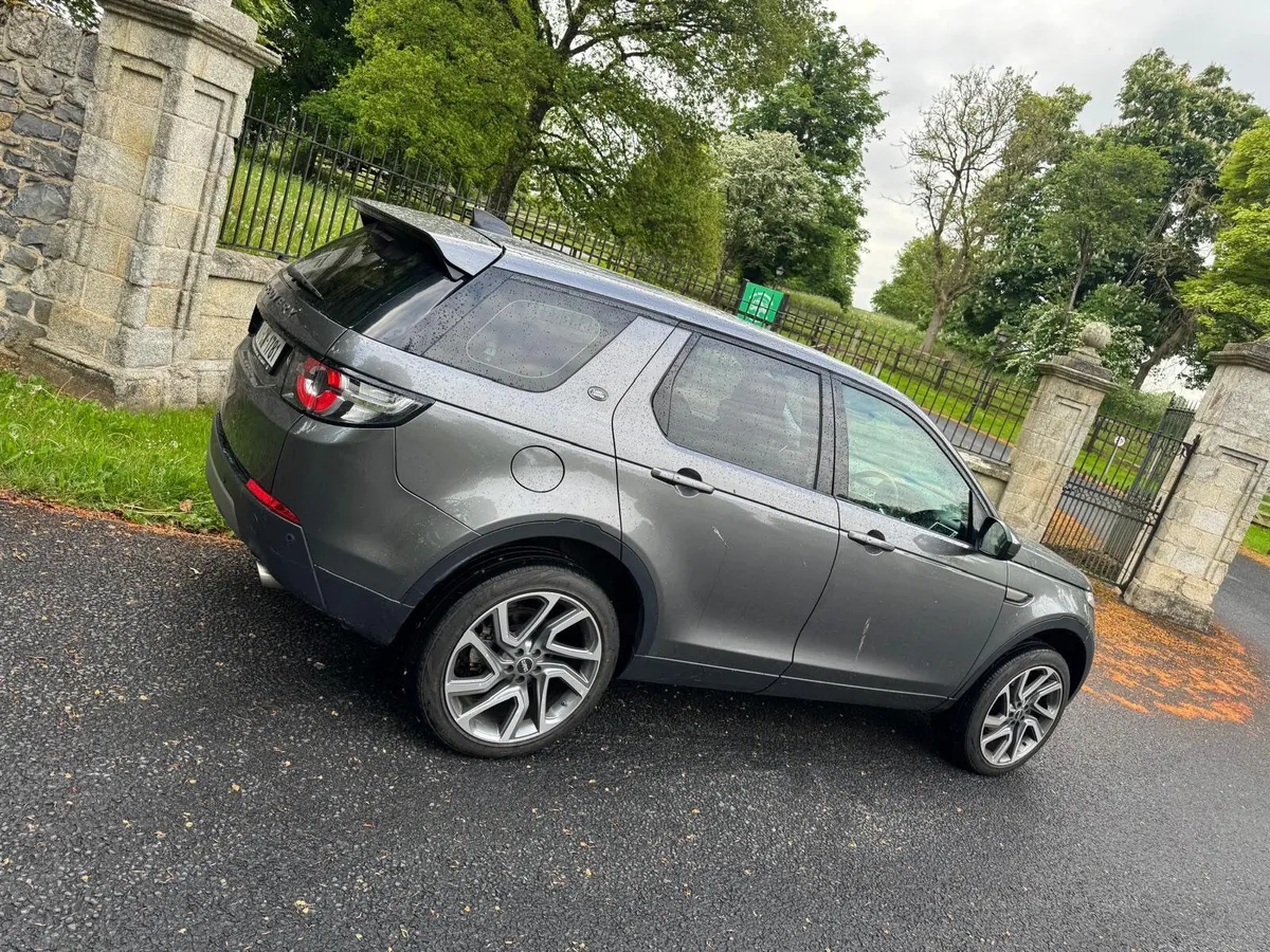 Land Rover Discovery Sport 2018 - Image 2
