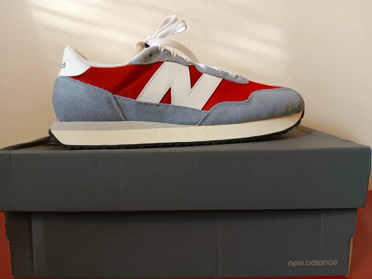 New Balance runners for men - Image 1