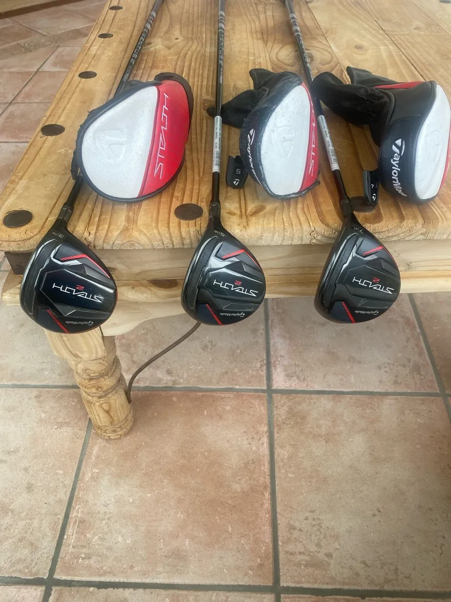 Taylormade Stealth 2….. 3,5,7 wood set - Image 1