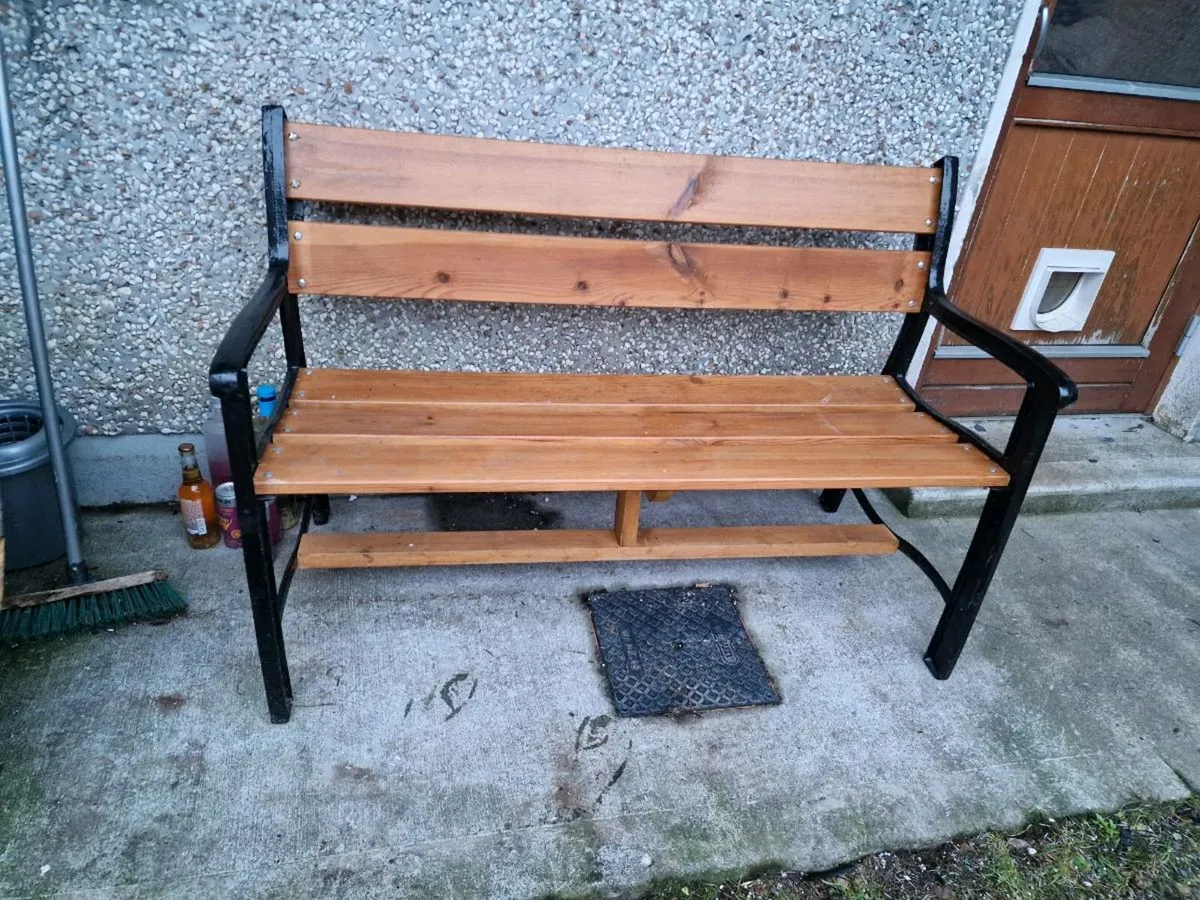Cast iron garden bench - Image 3