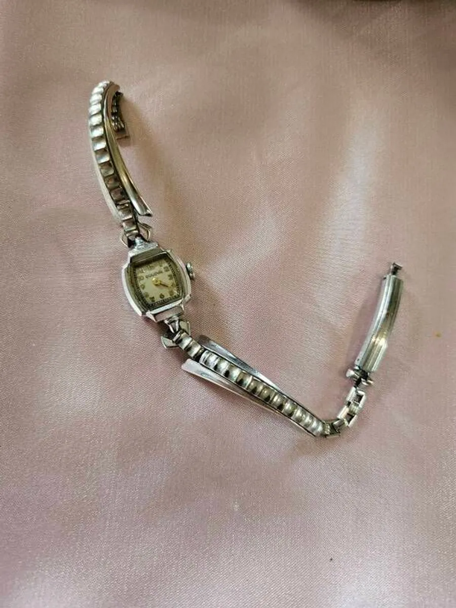Bulova Rare 1948 Ladies Watch - Image 4