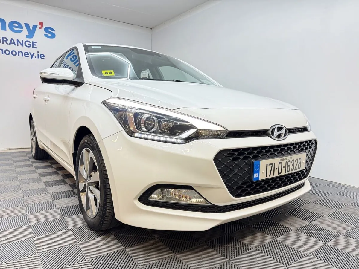 Hyundai i20 1.2 Deluxe - Image 3