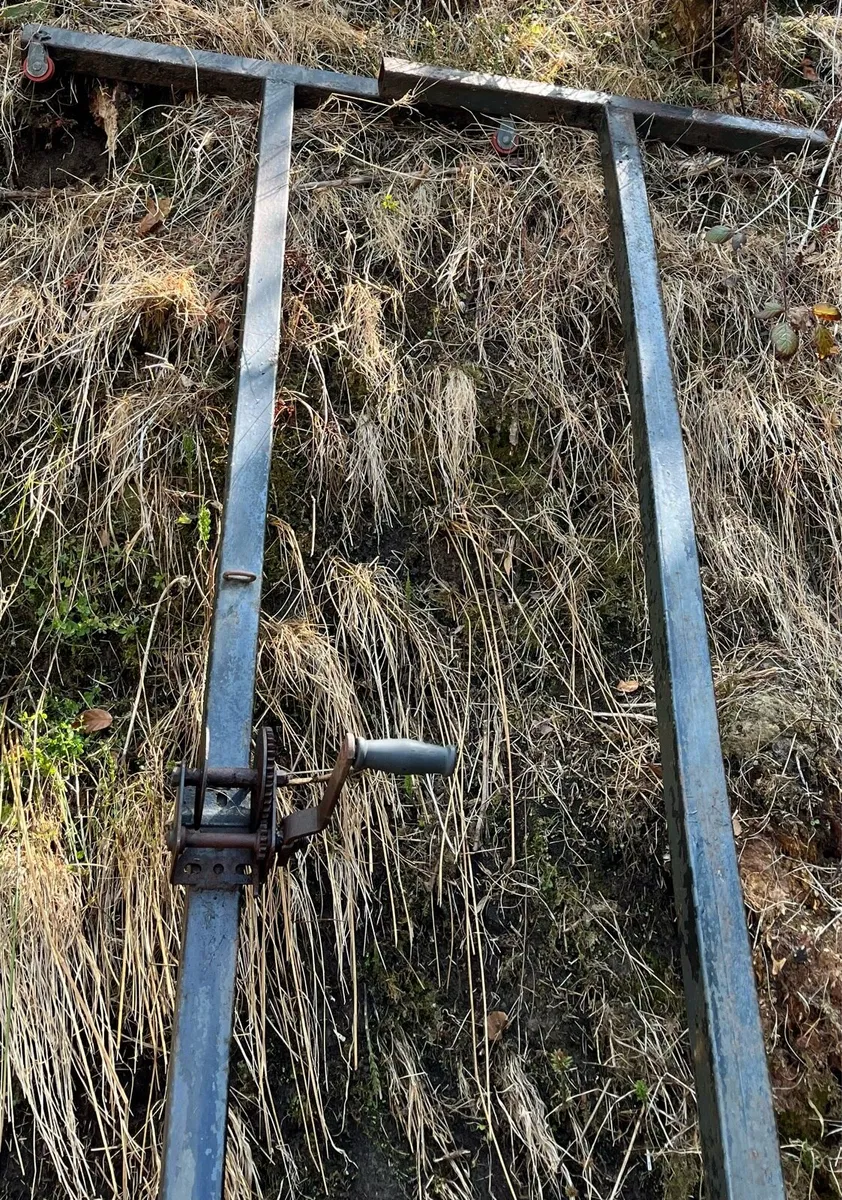 Double clothes line with pulley