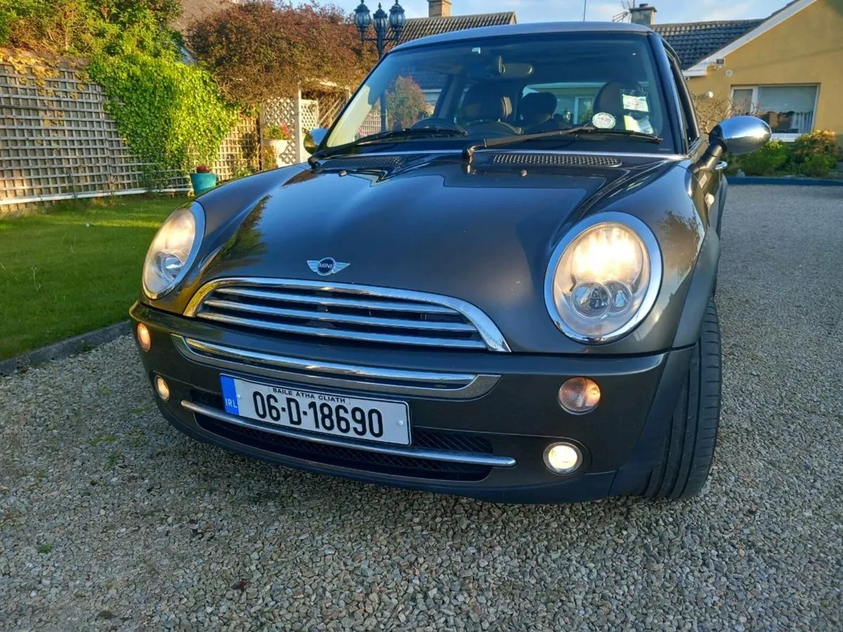 Mini Cooper Park Lane 06" 1.6 N,C,T, 06/26 - Image 1
