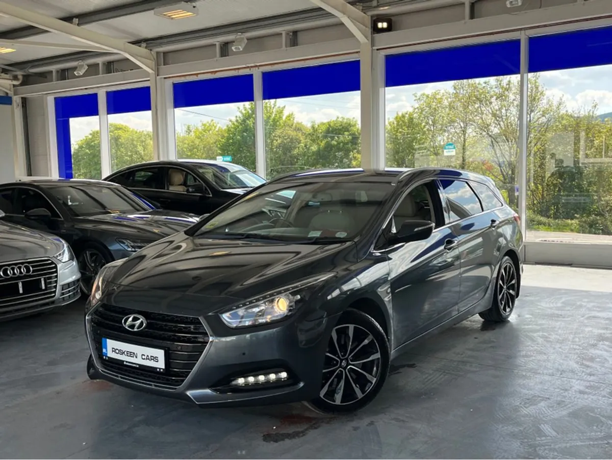 Hyundai i40 Tourer Executive Plus A 5DR Auto - Image 1