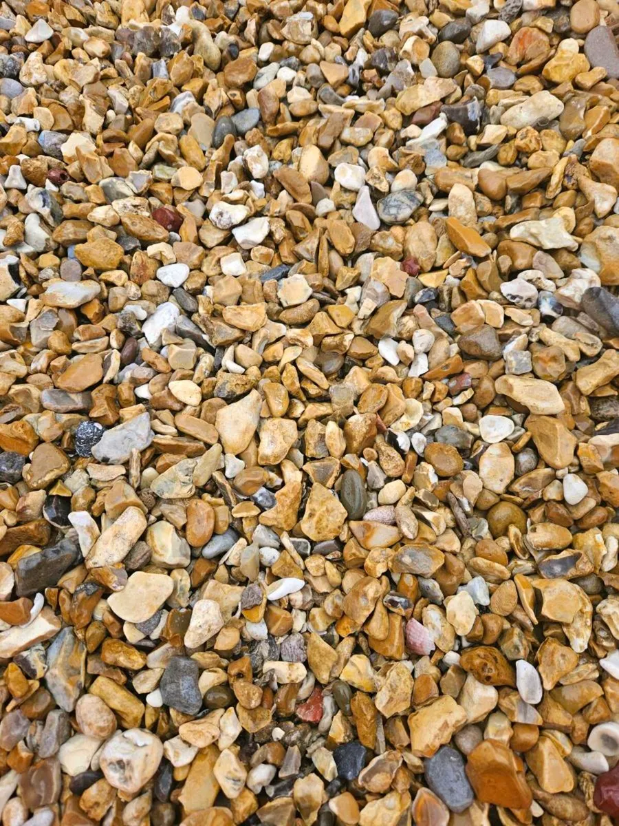 Decorative stone - Image 1
