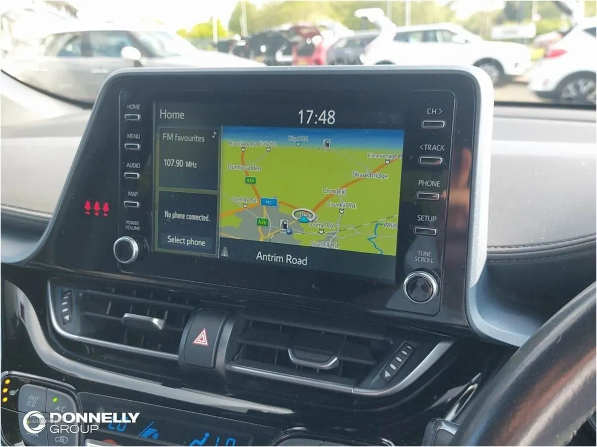 Toyota C-HR 1.8 Hybrid Design 5dr CVT - Image 4