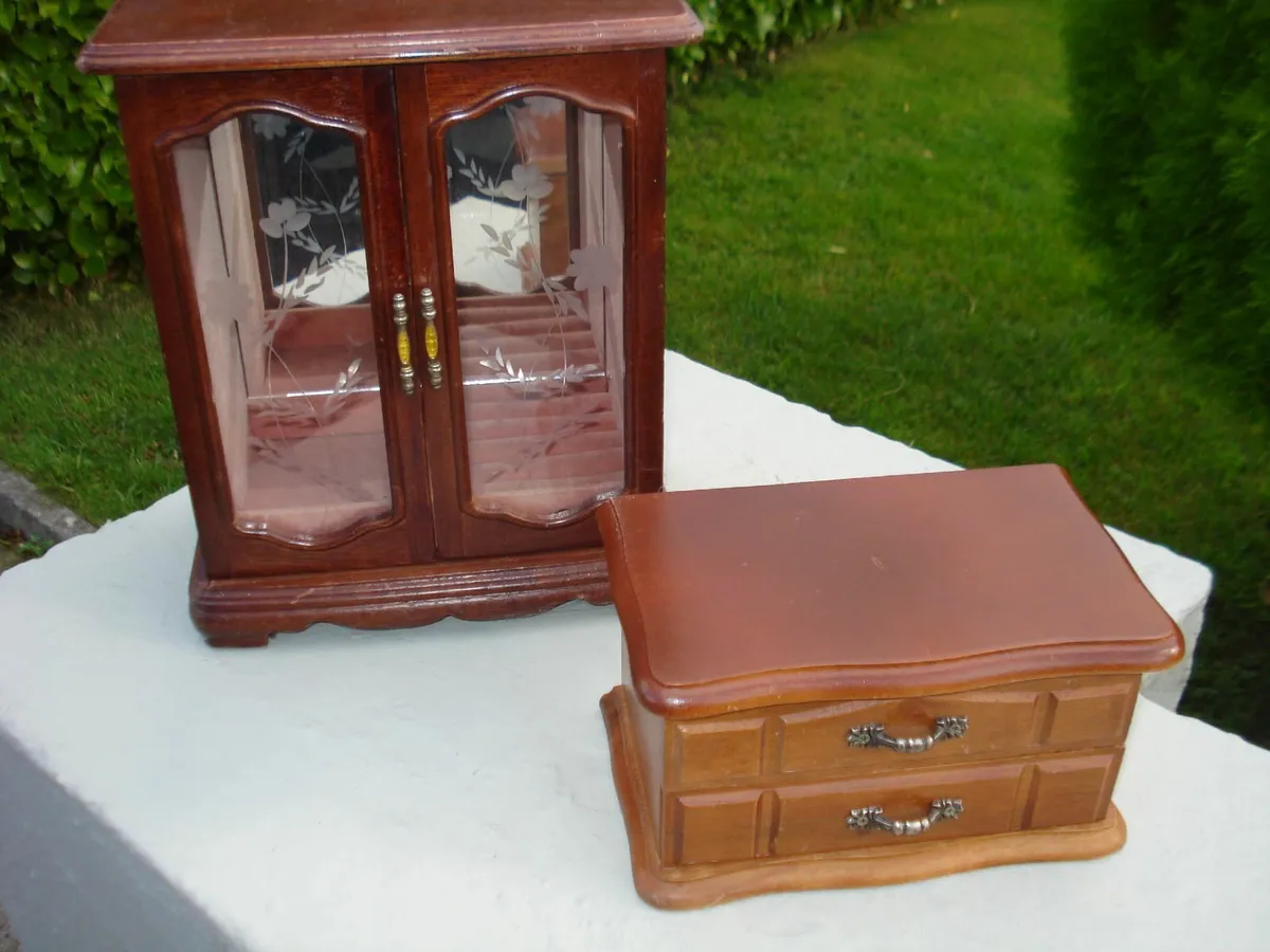 VINTAGE WOODEN JEWELERY BOXES. 2. - Image 4