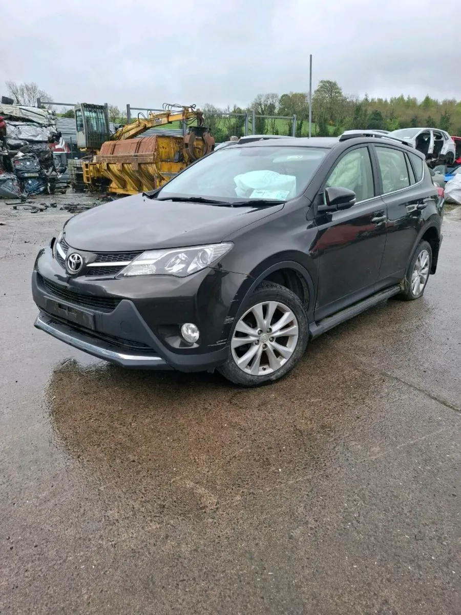 Toyota Rav 4 2015 2.0D4D **FOR PARTS** - Image 1