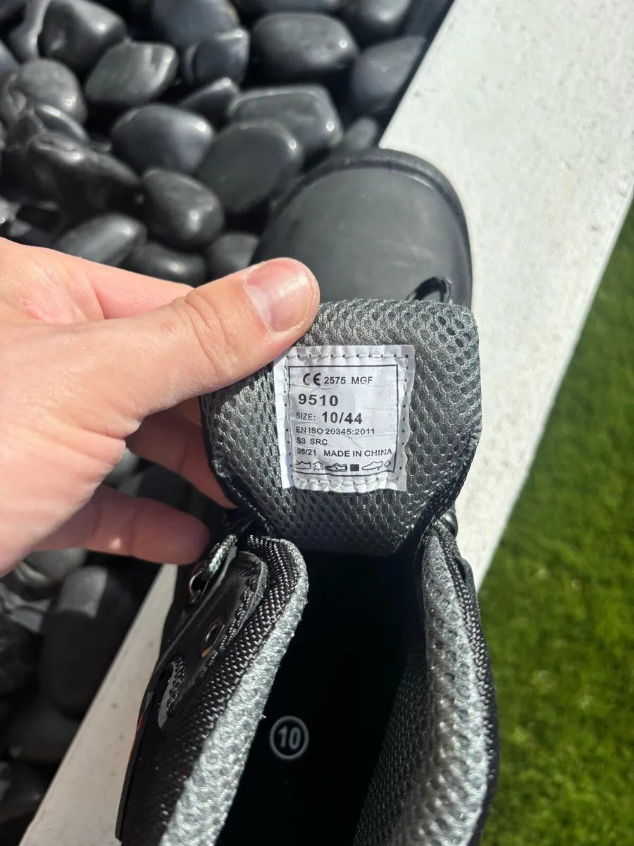 Safety shoes - Image 2