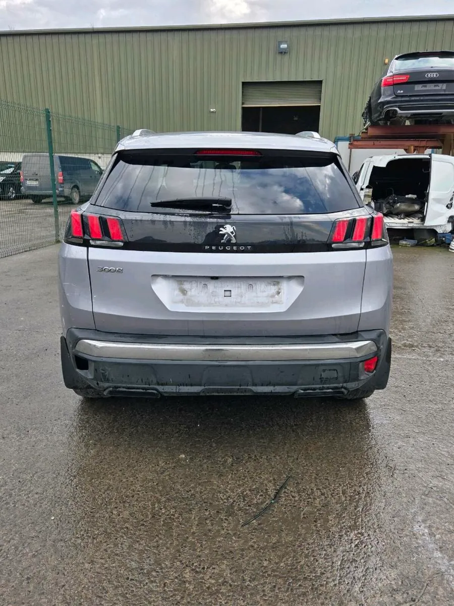 Peugeot 3008 2018 1.6HDI **FOR PARTS** - Image 2