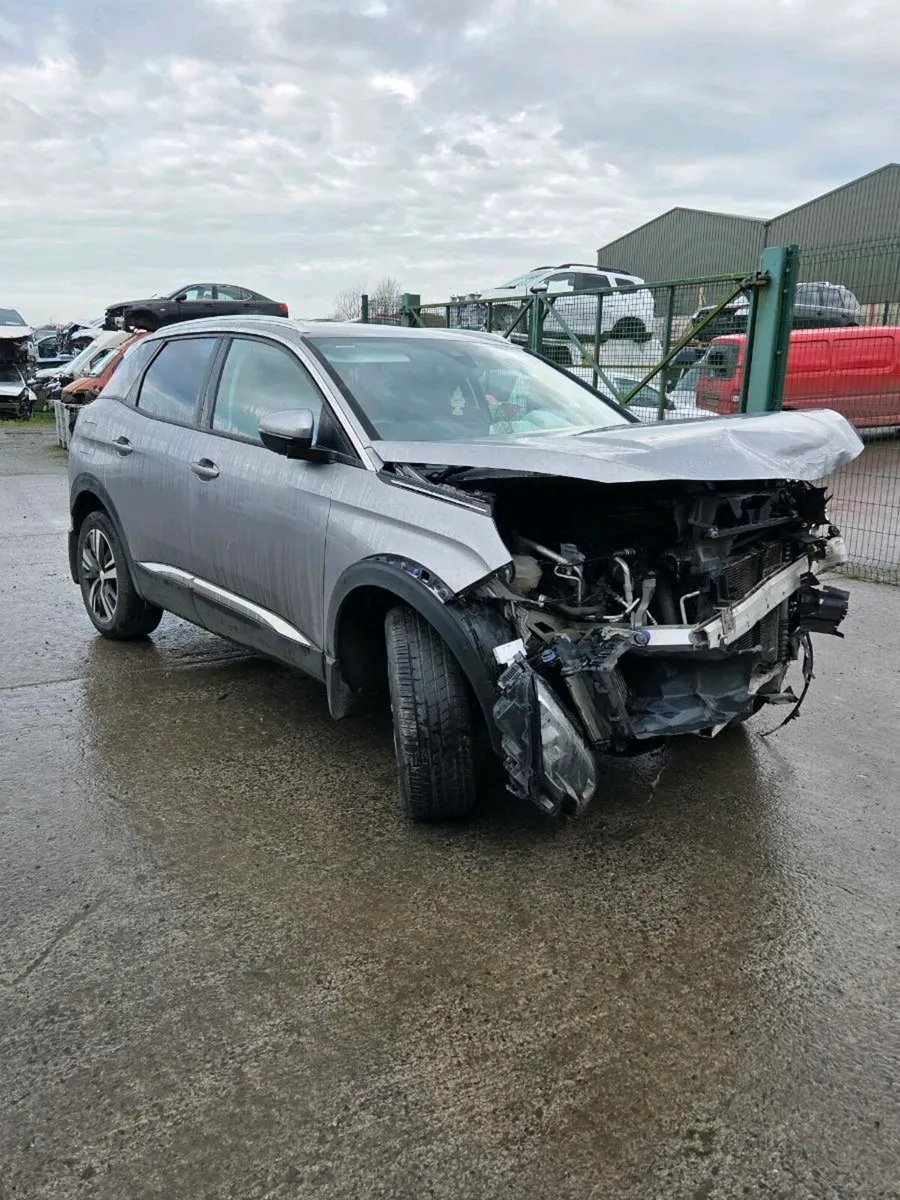 Peugeot 3008 2018 1.6HDI **FOR PARTS** - Image 4