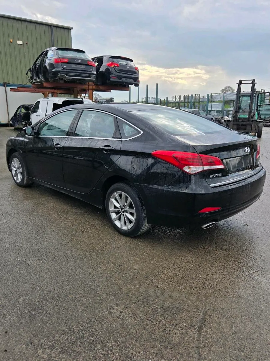 Hyundai i40 2015 1.7Crdi **FOR PARTS ** - Image 3