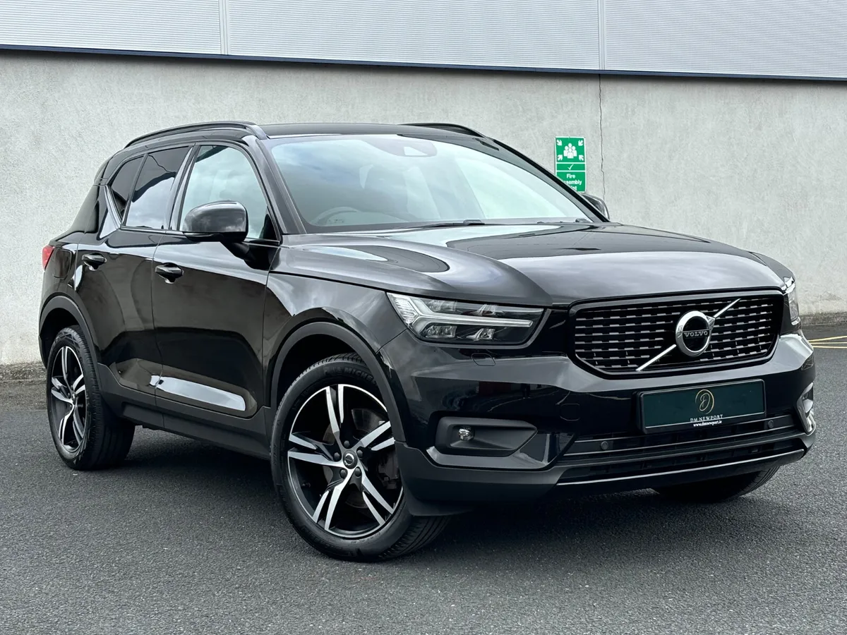 2021 Volvo XC40 R Design T4 1.5 Recharge - Image 1