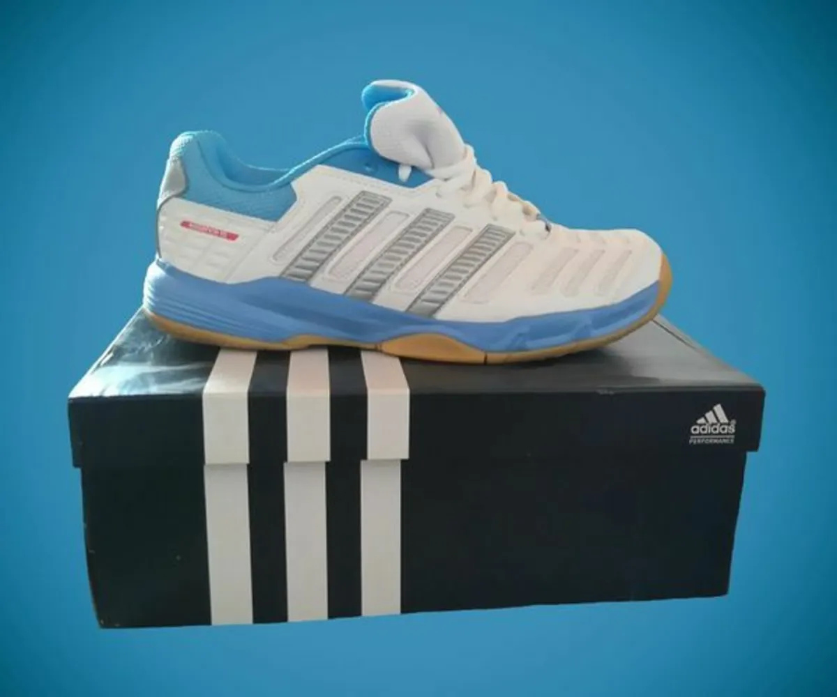 ADIDAS ESSENCE 10W INDOOR COURT SHOES, BRAND NEW. - Image 3