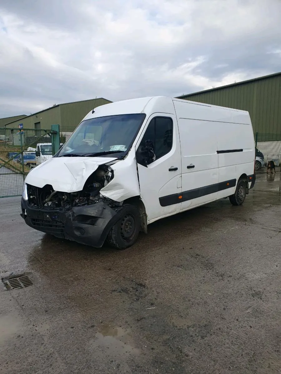 Renault master 2019 2.3Dci **FOR PARTS** - Image 1